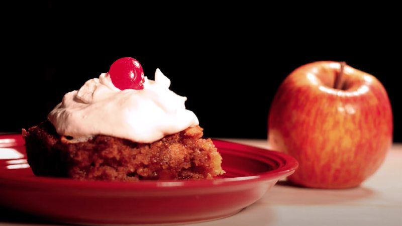 Apple spice cake